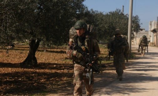 Turquia estabelece nova base militar no norte da Síria