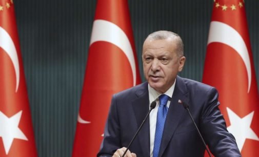 A política externa da Turquia se concentra na pressão contra o Ocidente e na unidade muçulmana