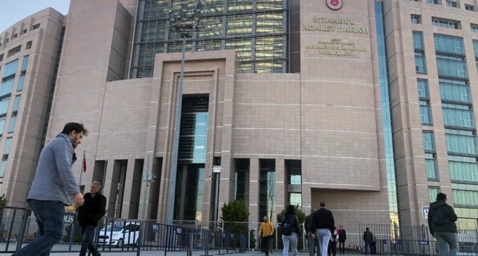 Desertor turco diz que recebeu ordem de matar político na Áustria