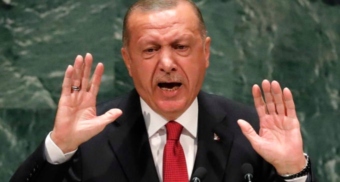 Erdoğan chama Demirtaş de “terrorista” e nega a existência de um problema curdo na Turquia