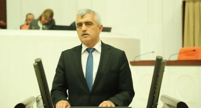 Defensor dos direitos da prisão diz que encontrou documento detalhando revistas intimas ilegais