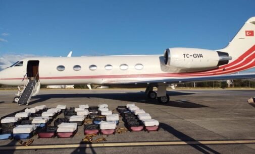 Autoridades brasileiras apreendem 1,3 toneladas de cocaína em jato privado turco
