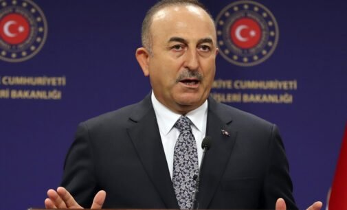 Turquia acolhe “mensagens positivas” do Talibã