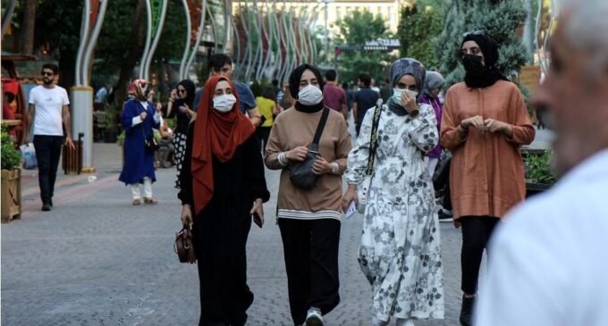 Turquia registra 28.224 novos casos de COVID, o maior desde 4 de maio