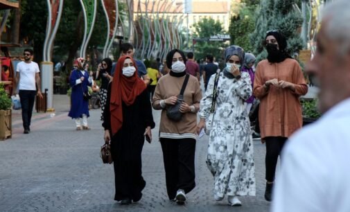 Turquia registra 30.563 novos casos de COVID-19, o maior desde 30 de abril