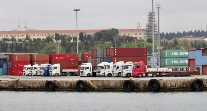 Balança corrente da Turquia aumentou para US$ 2,68 bilhões de déficit em novembro