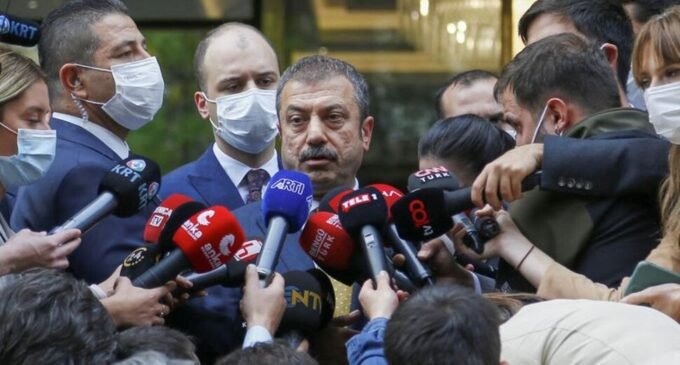 Turquia firma acordo de troca de moeda com os Emirados Árabes
