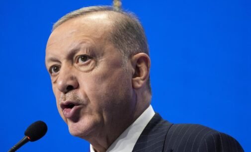 Turquia ordena que os programas de TV protejam os valores familiares