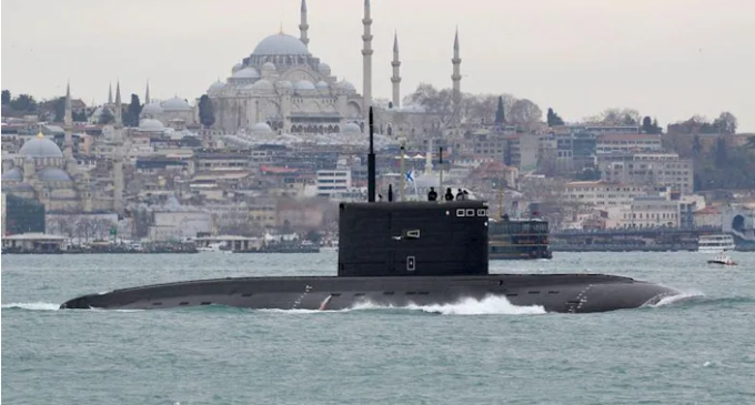 Turquia diz que não pode impedir o acesso dos navios de guerra russos ao Mar Negro