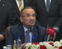 Novo ministro da justiça da Turquia era suspeito de remessas ilegais de armas para a Al-Qaeda