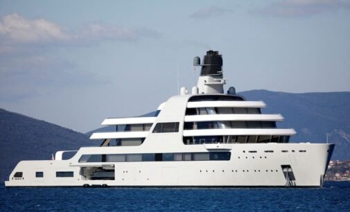 Iate ligado ao oligarca russo Abramovich atraca em Bodrum, na Turquia 