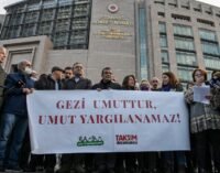 Sociedade civil da Turquia condenada ao silêncio após sentença de prisão perpétua para Kavala