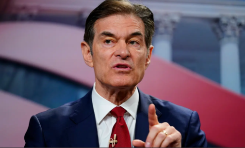 Mike Pompeo chama Dr. Oz, aspirante ao Senado, de ameaça em potencial à segurança, devido a laços com Turquia
