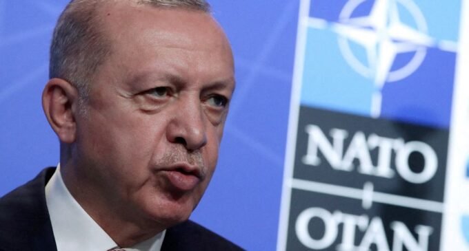 Turquia deve discutir propostas da OTAN com Finlândia e Suécia na quarta-feira
