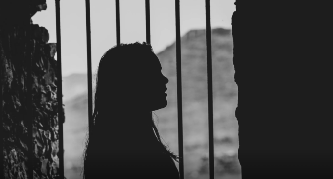 Legisladores do HDP apresentam questão parlamentar sobre mulheres grávidas em prisões turcas