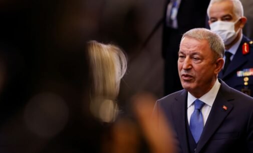 Turquia diz à Rússia que responderá a ações desestabilizadoras no norte da Síria