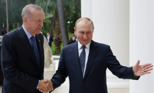 EUA advertem sobre sanções contra Turquia por laços com Rússia