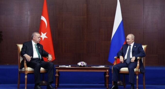 Ancara pode convencer Moscou a dar luz verde para a invasão da Síria?