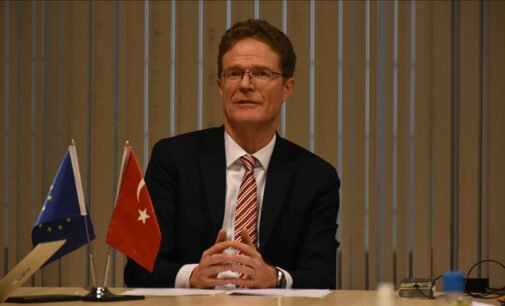 UE realizará cúpula em Istambul no aniversário da invasão russa da Ucrânia