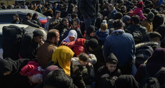 Guardas de fronteira da Turquia estão atirando e torturando sírios