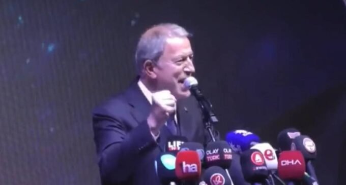 Ministro da Defesa turco disse a apoiadores do partido que chegará a hora de “matar”