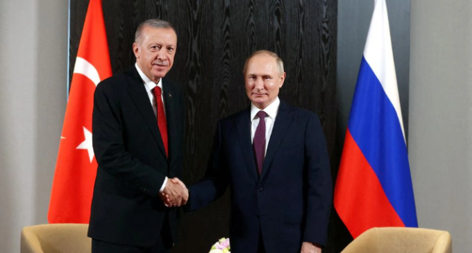 Kremlin diz que Turquia não deve ter ilusões sobre sua candidatura à União Europeia