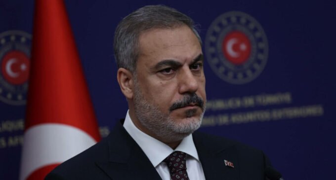 Ministro das Relações Exteriores da Turquia deve visitar o Irã a convite de homólogo