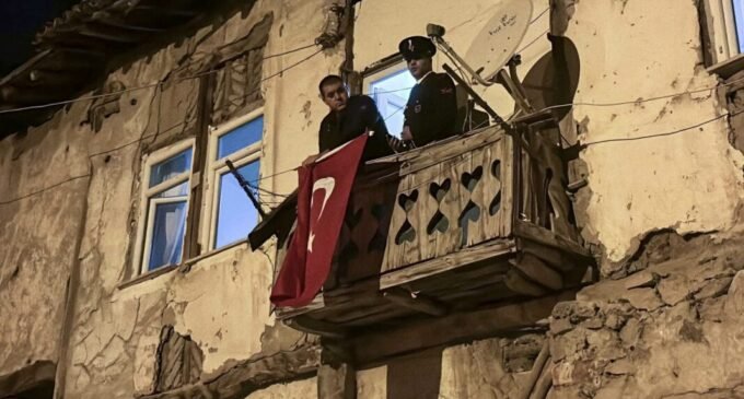 Doze soldados mortos em ataques do PKK no norte do Iraque, diz Ministério da Defesa Turco