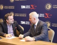 Ministro do Comércio turco sob ataque por ignorar acordos de empresas pró-governo com Israel
