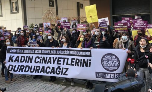 338 mulheres na Turquia foram vítimas de feminicídio em um ano, diz relatório