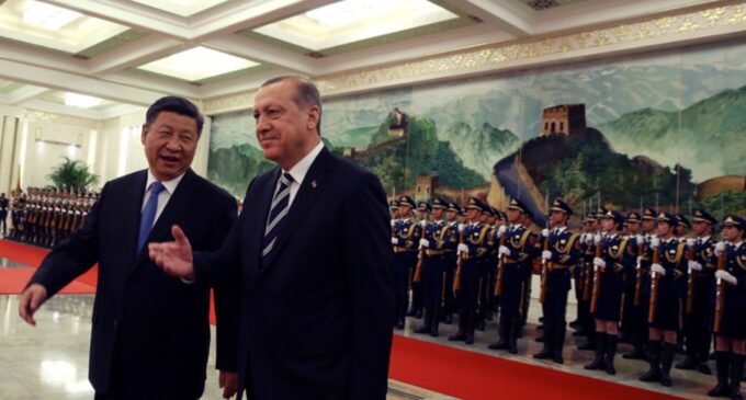 Turquia acusada de aceitar suborno da China para permanecer em silêncio sobre o sofrimento dos uigures