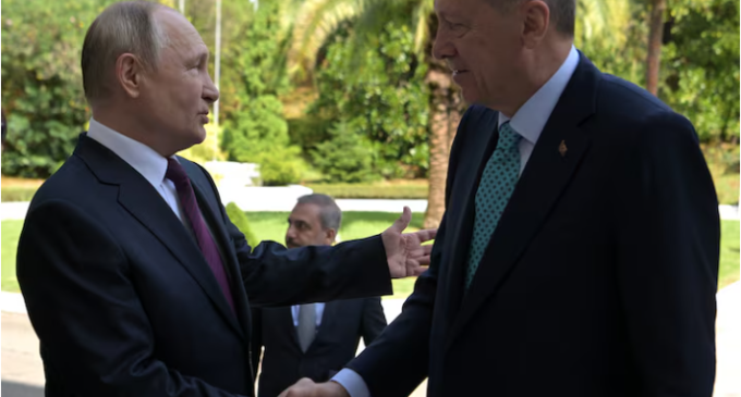 Kremlin acolhe desejo da Turquia de ingressar no BRICS