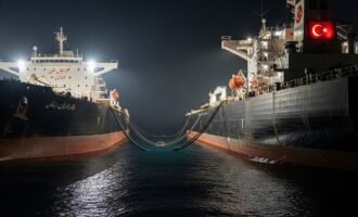 Empresa turca ligada a rede iraniana de contrabando de petróleo é exposta em processo judicial nos EUA