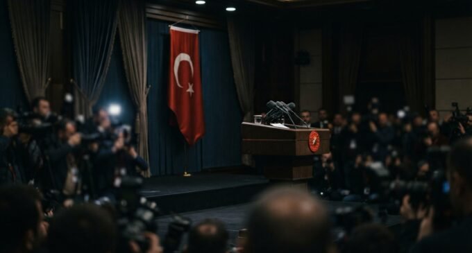 Deterioração da saúde de Erdoğan alimenta disputa de sucessão dentro da família e do governo turco