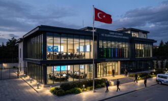 Turquia transfere poderes de escuta telefônica e controle da internet para órgão de cibersegurança controlado por Erdoğan